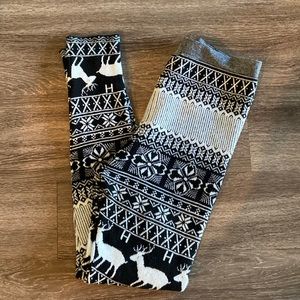 Sweater Knit Christmas Leggings